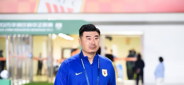 在鲁能一线
